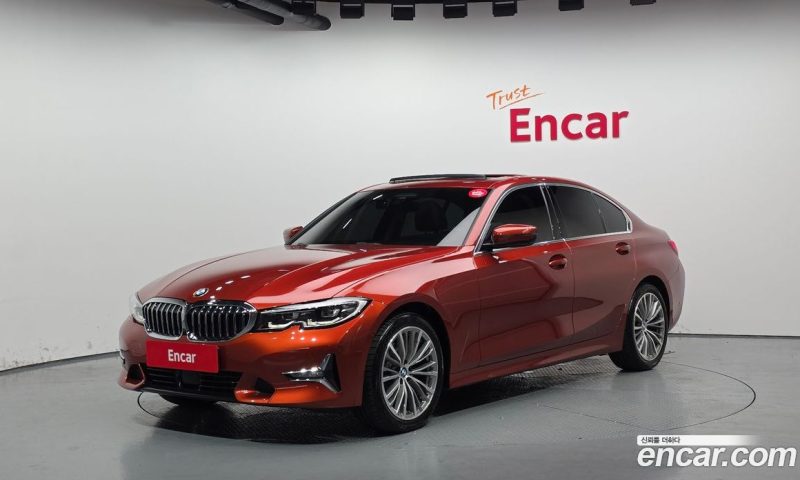 BMW 3-Series i320 Luxury