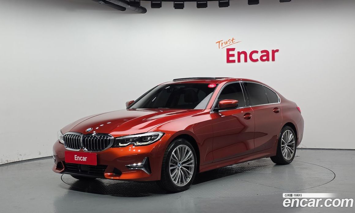 BMW 3-Series i320 Luxury
