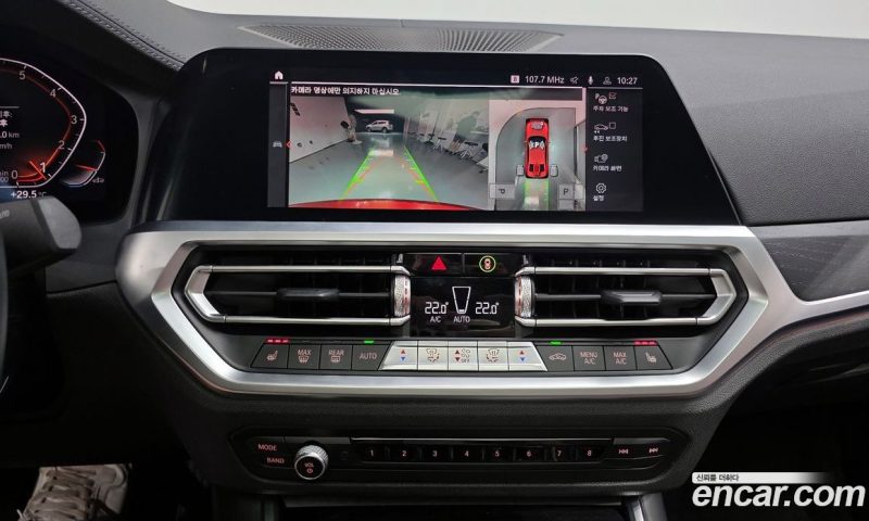 BMW 3-Series i320 Luxury