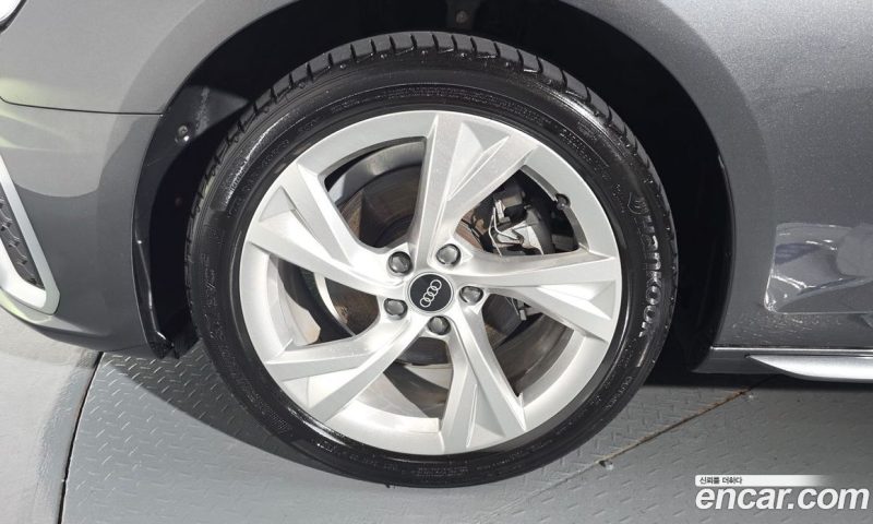 Audi A4 35 TDI Premium