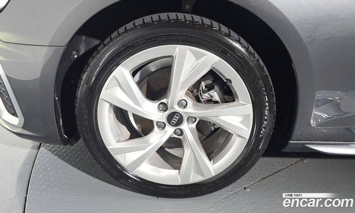 Audi A4 35 TDI Premium