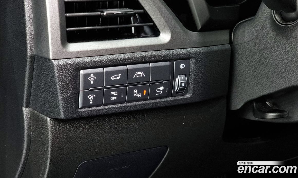 SsangYong Korando Gasoline 1.5 2WD R-Plus