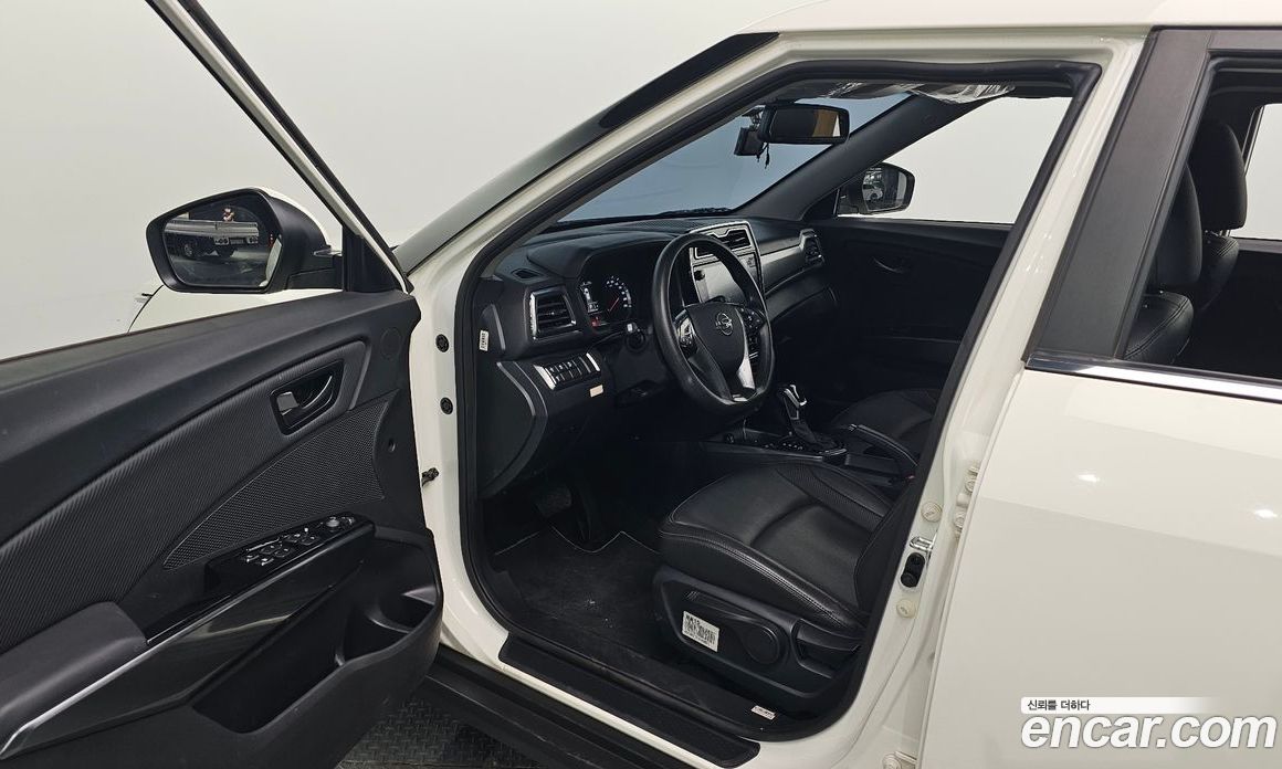 SsangYong Tivoli Gasoline 1.5 2WD
