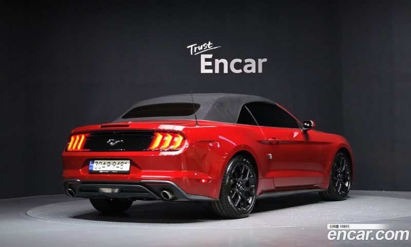 Ford Mustang Convertible