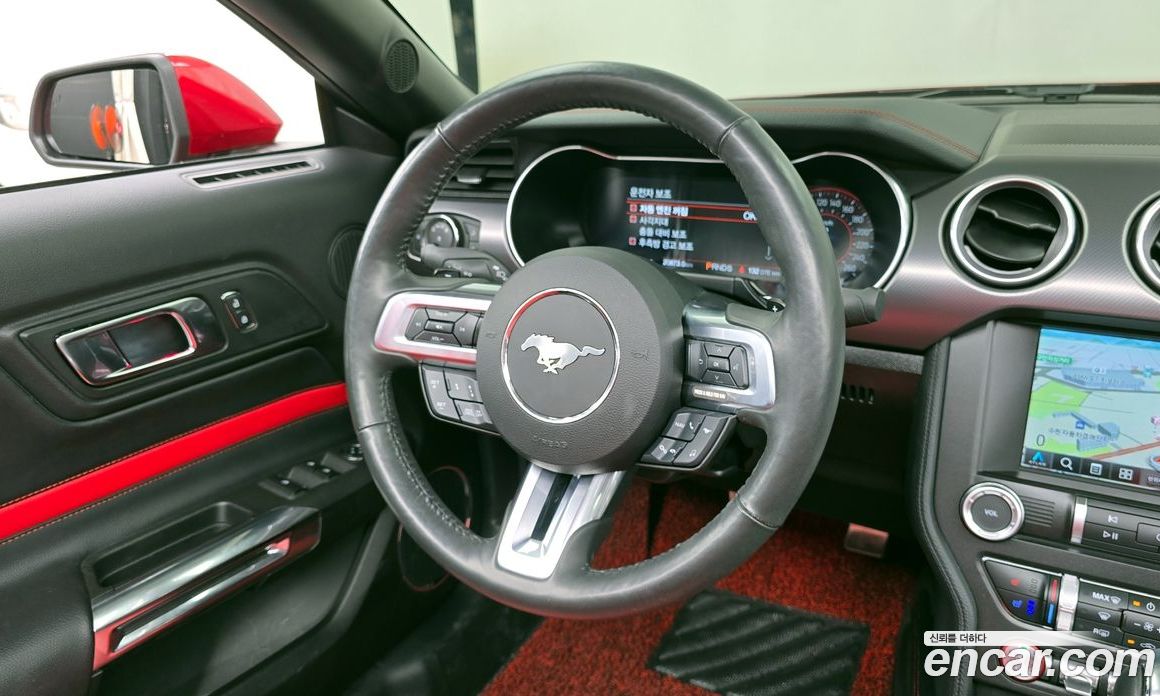 Ford Mustang Convertible