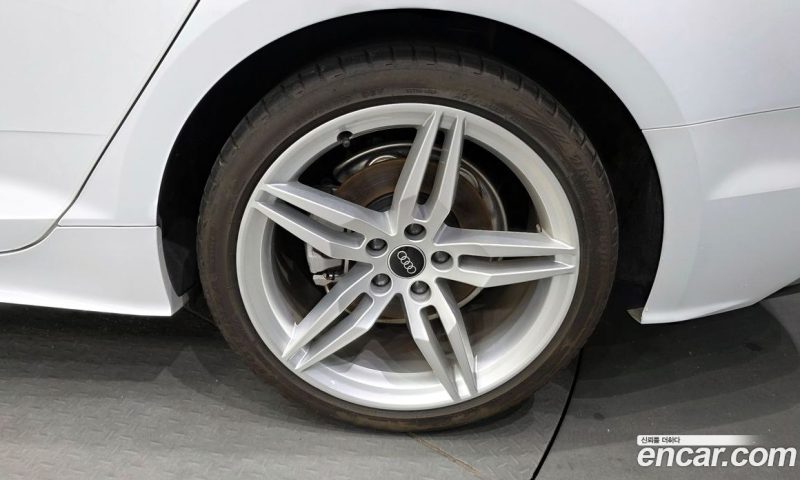 Audi A5 40 TFSI Quattro Premium Sportback