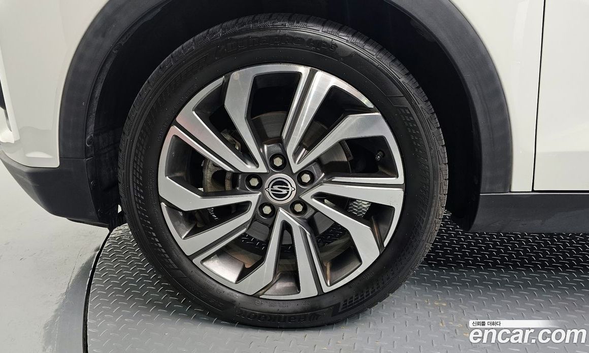 SsangYong Tivoli Gasoline 1.5 2WD