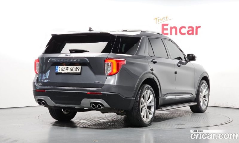 Ford Explorer 3.0 Platinum 4WD