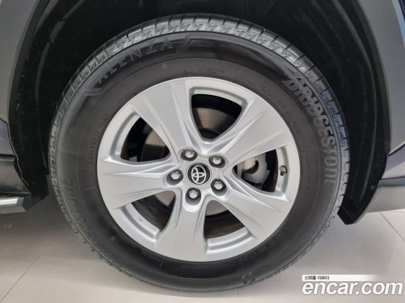 Toyota RAV4 2.5 2WD