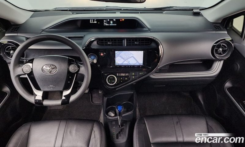 Toyota Prius 1.5 Crossover