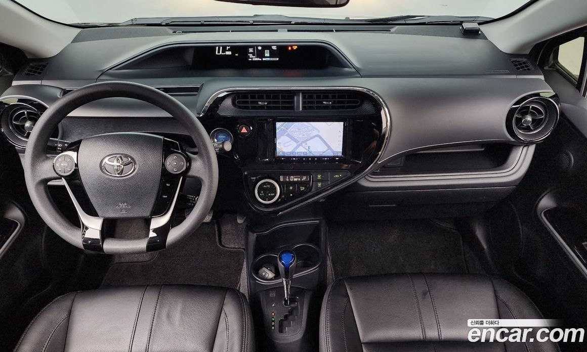 Toyota Prius 1.5 Crossover