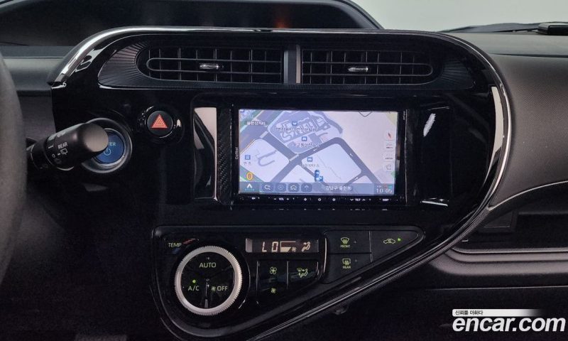 Toyota Prius 1.5 Crossover