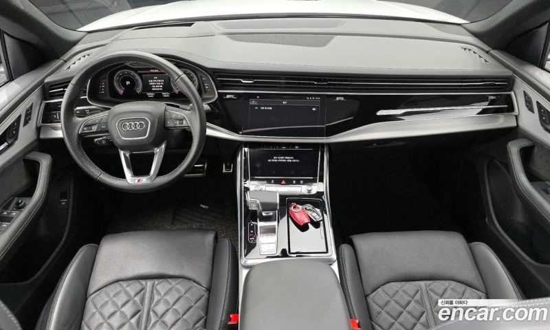 Audi Q8 55 TFSI Quattro Premium