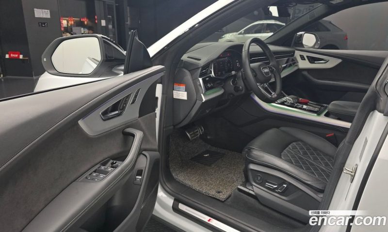Audi Q8 55 TFSI Quattro Premium