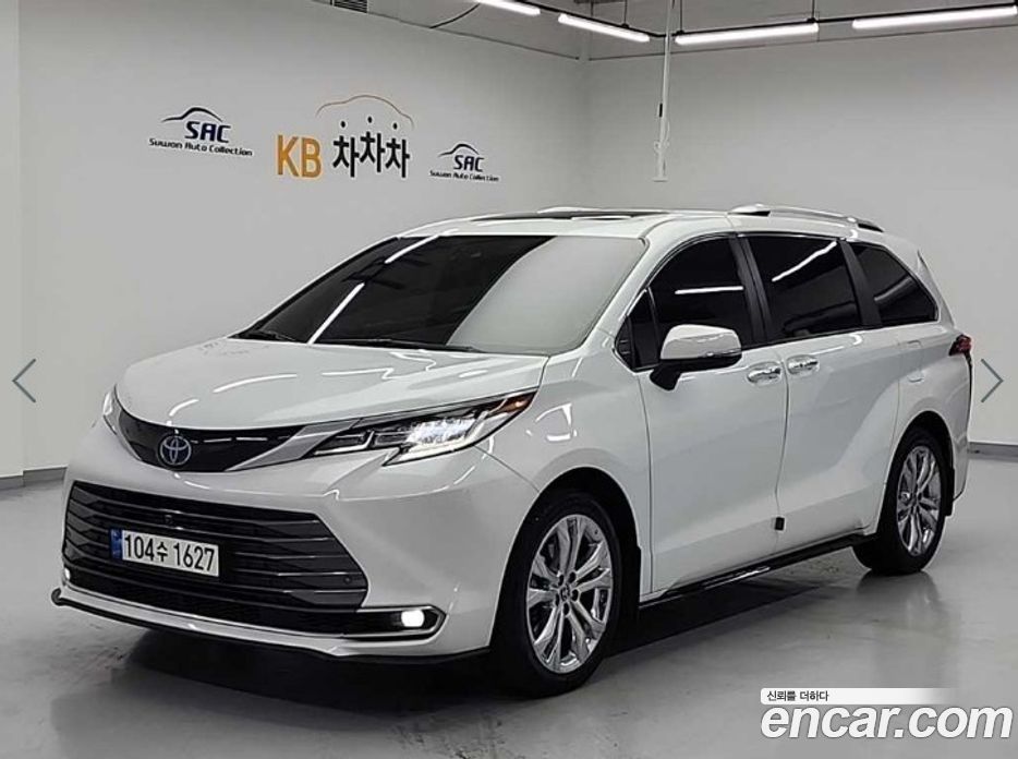Toyota Sienna 2.5 Hybrid 2WD