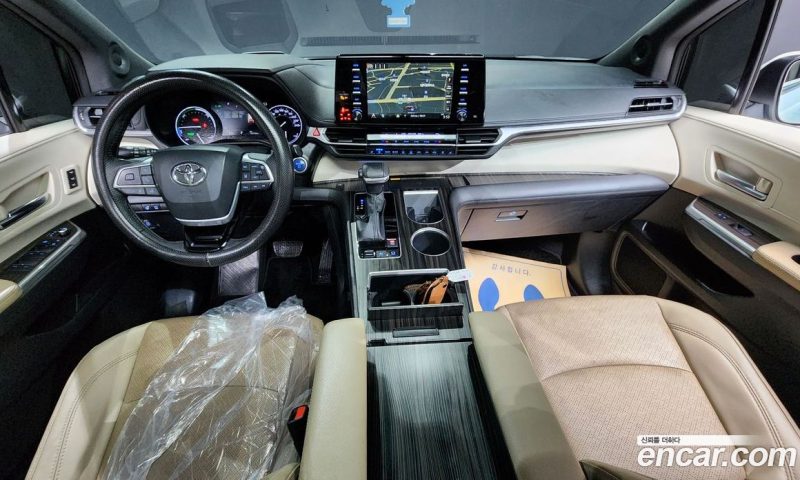 Toyota Sienna 2.5 Hybrid 2WD
