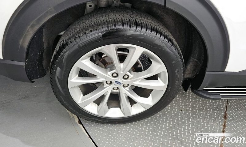 Ford Explorer 3.0 Platinum 4WD