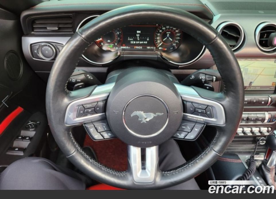Ford Mustang Convertible