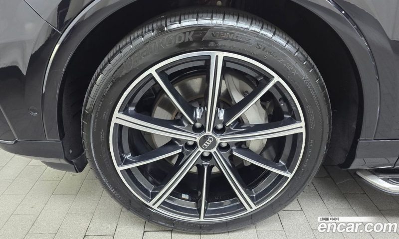 Audi Q7 55 TFSI Quattro Premium