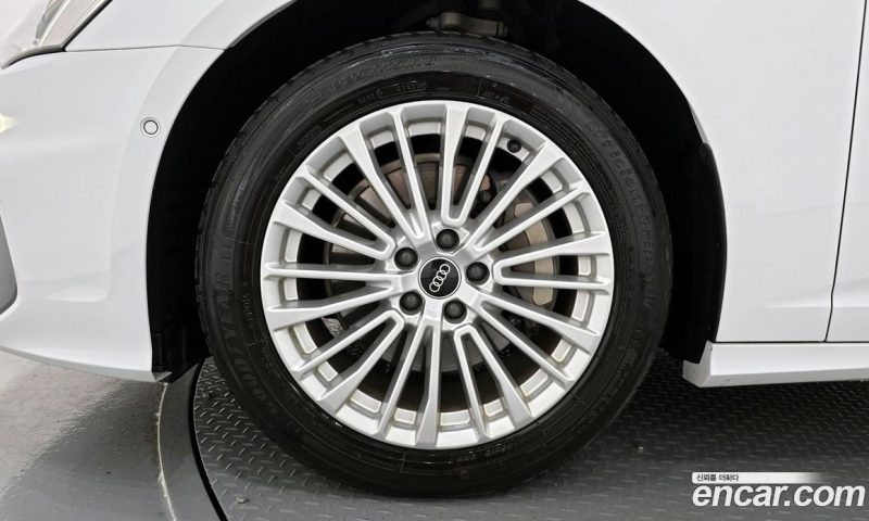 Audi A6 45 TFSI Premium