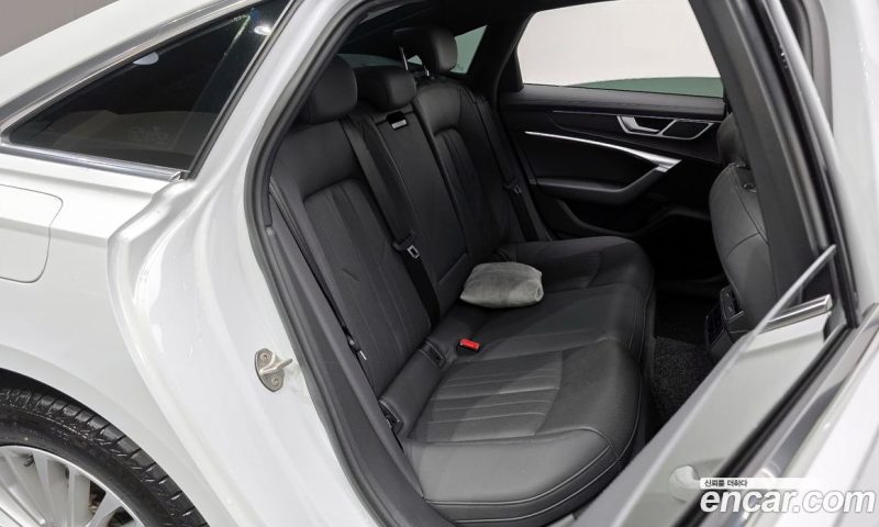 Audi A6 45 TFSI Premium