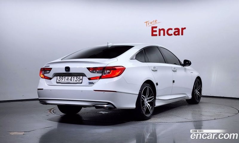 Honda Accord 2.0 Hybrid Touring