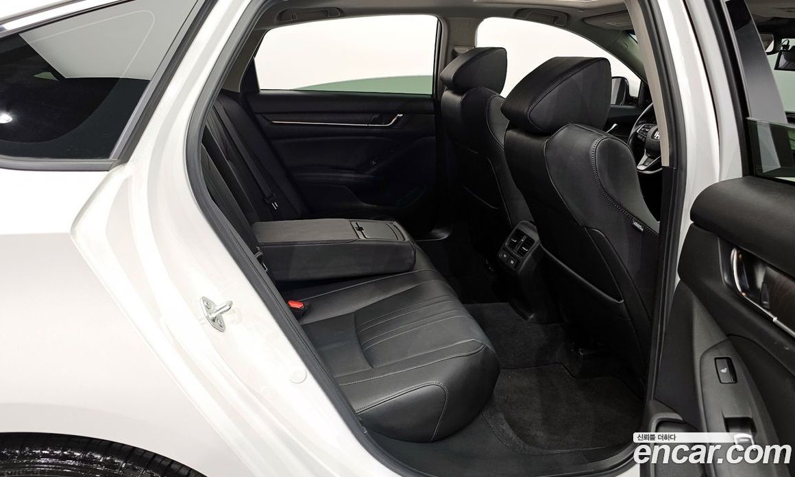 Honda Accord 2.0 Hybrid Touring