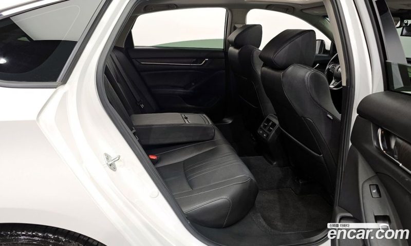 Honda Accord 2.0 Hybrid Touring