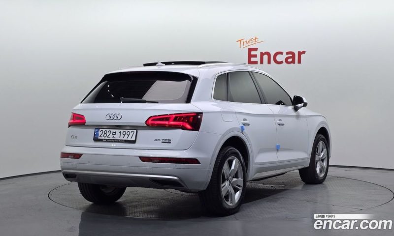 Audi Q5 45 TFSI Quattro Premium