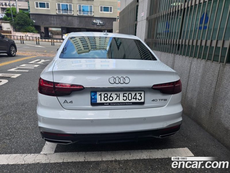 Audi A4 40 TFSI Premium