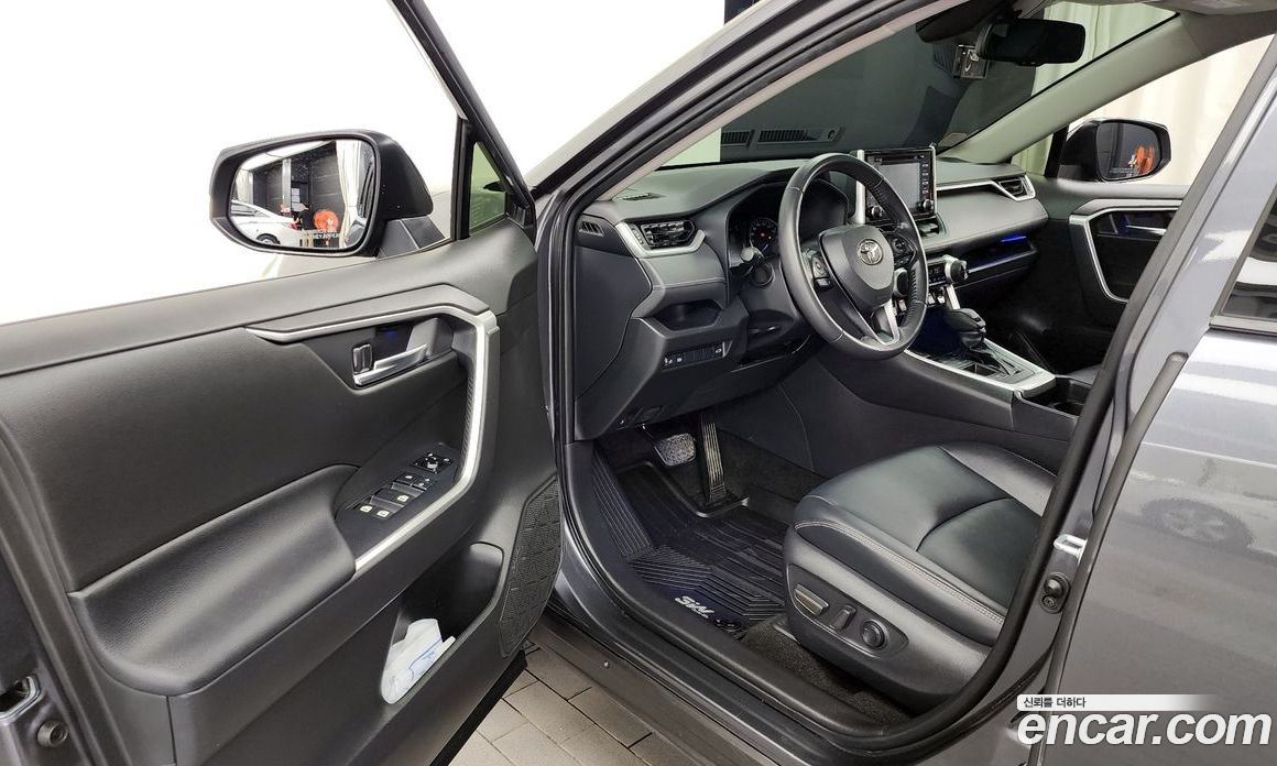 Toyota RAV4 2.5 2WD Hybrid
