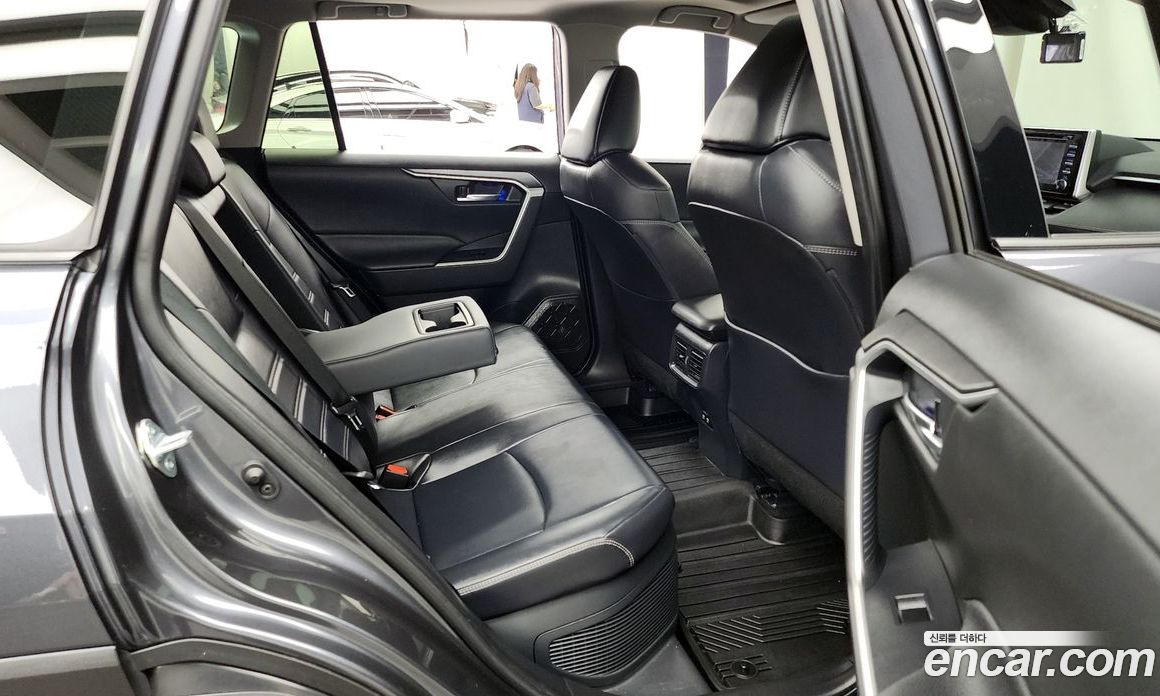 Toyota RAV4 2.5 2WD Hybrid