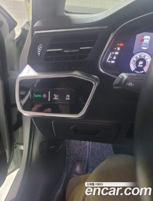 Audi A6 45 TFSI Premium