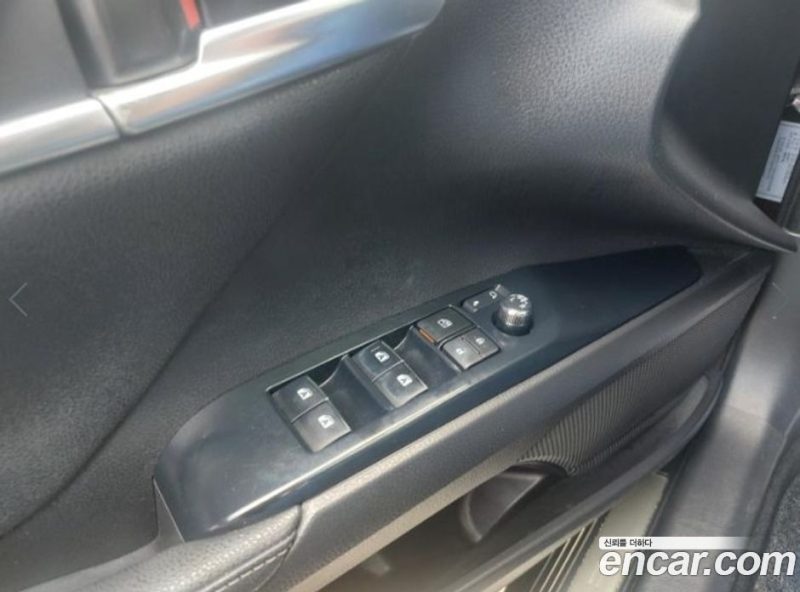 Toyota Camry 2.5 Sport Edition(Nono Tone)