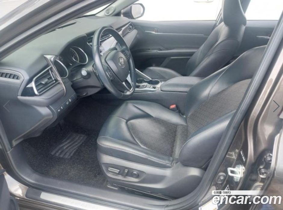 Toyota Camry 2.5 Sport Edition(Nono Tone)