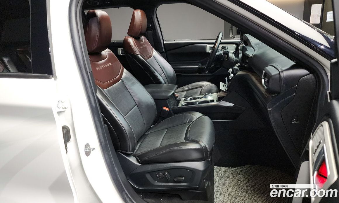 Ford Explorer 3.0 Platinum 4WD