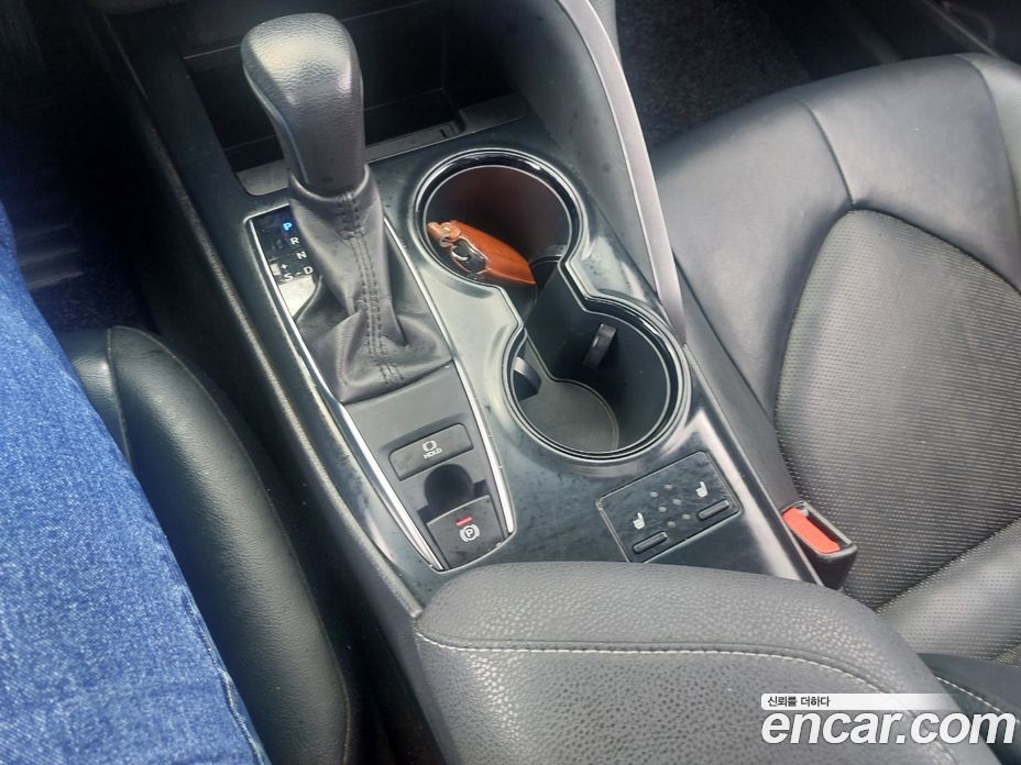 Toyota Camry 2.5 Sport Edition(Nono Tone)