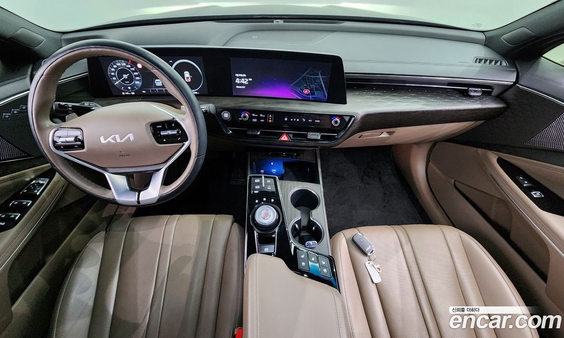 Kia K8 2.5 Gasoline 2WD