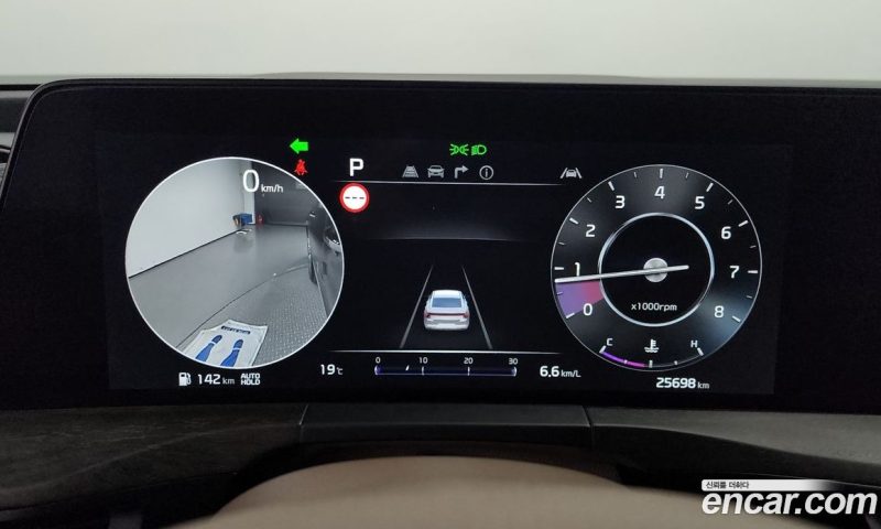 Kia K8 2.5 Gasoline 2WD