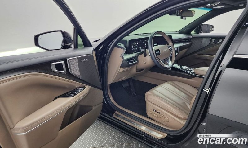 Kia K8 2.5 Gasoline 2WD
