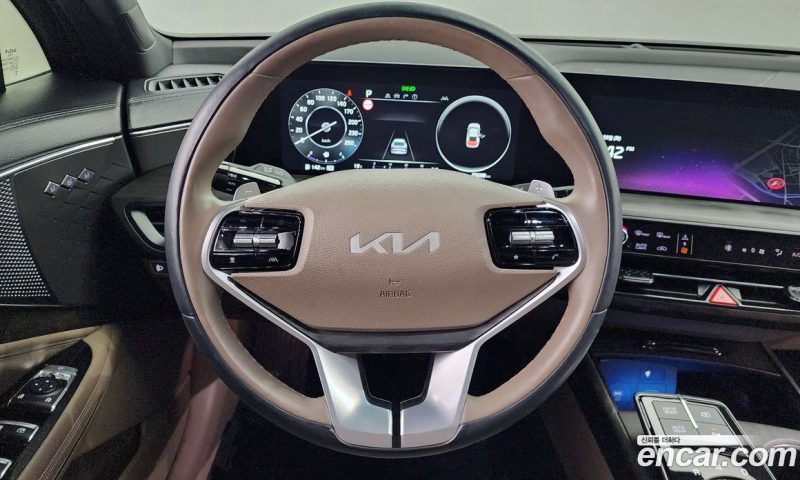 Kia K8 2.5 Gasoline 2WD