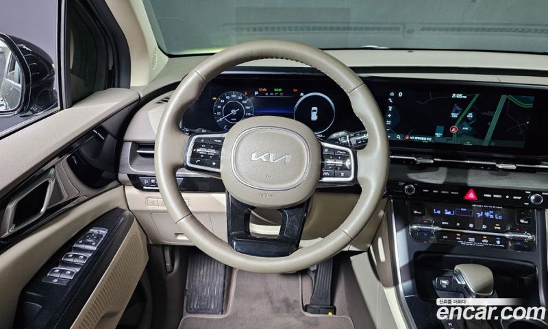 Kia Carnival 9-Seater Prestige