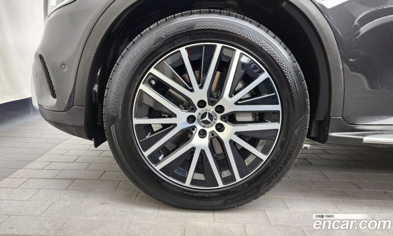Mercedes Benz GLC-Class GLC220 D 4MATIC