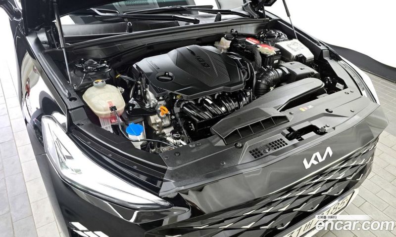 Kia K8 2.5 Gasoline 2WD