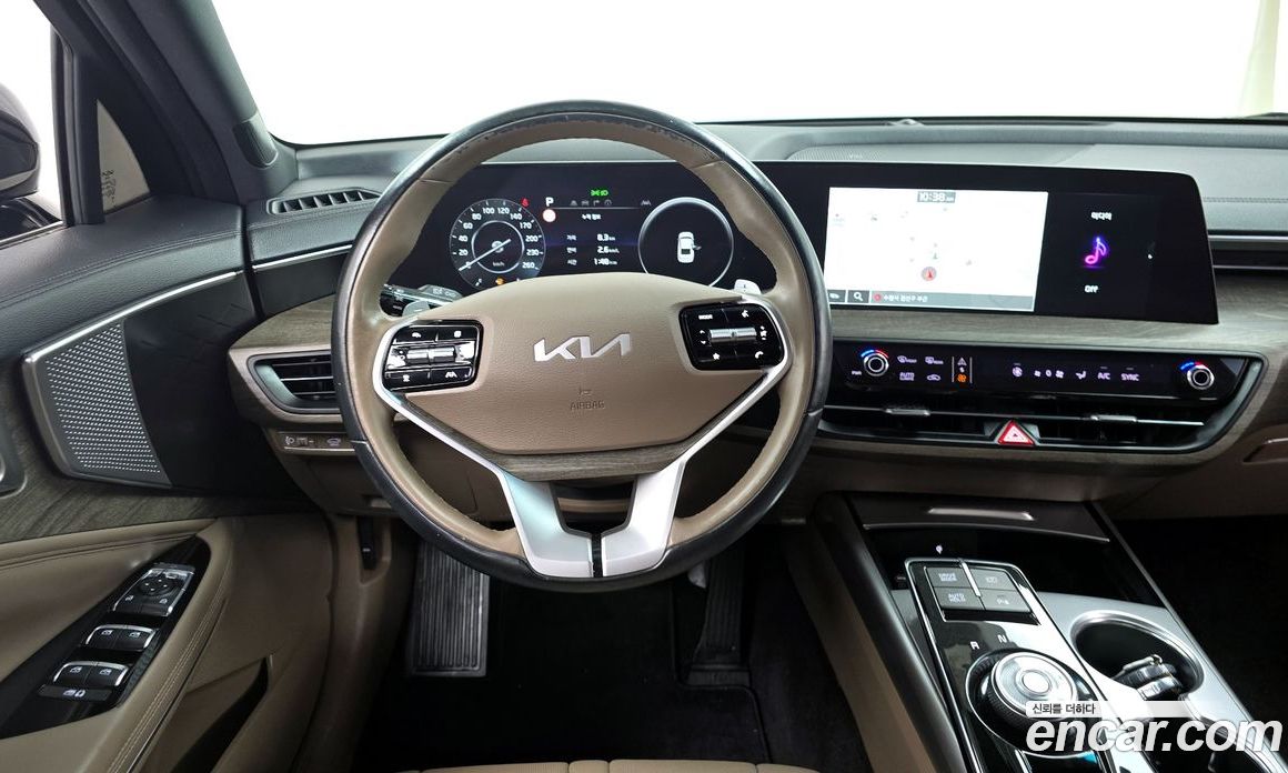 Kia K8 2.5 Gasoline 2WD