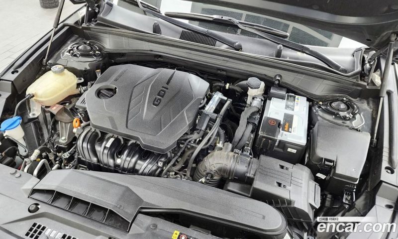 Kia K8 2.5 Gasoline 2WD
