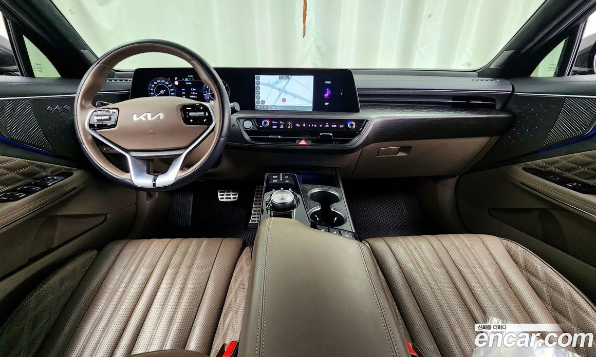 Kia K8 2.5 Gasoline 2WD