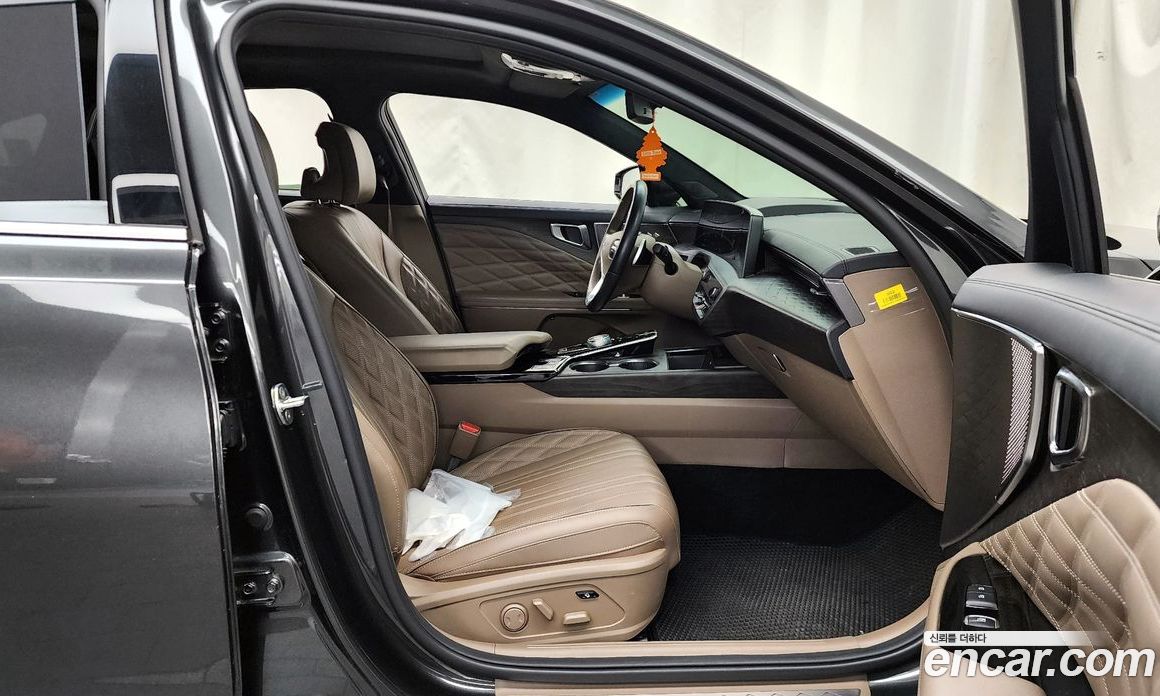 Kia K8 2.5 Gasoline 2WD