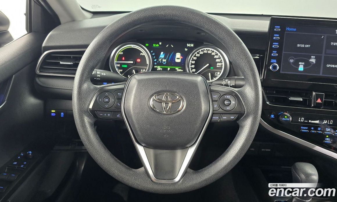 Toyota Camry 2.5 LE Hybrid