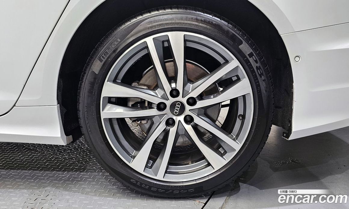 Audi A6 45 TFSI Premium